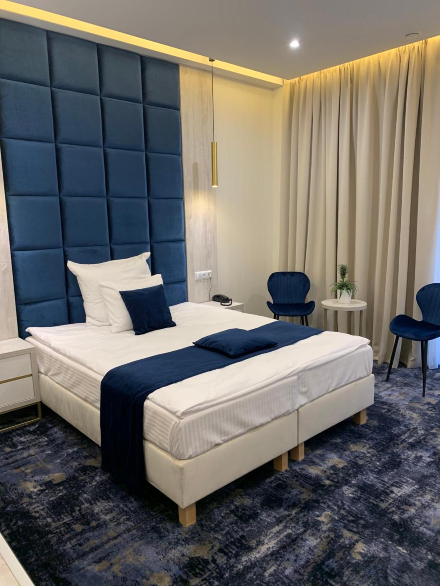 Piramida Aparthotel Boleslawiec  Ngoại thất bức ảnh
