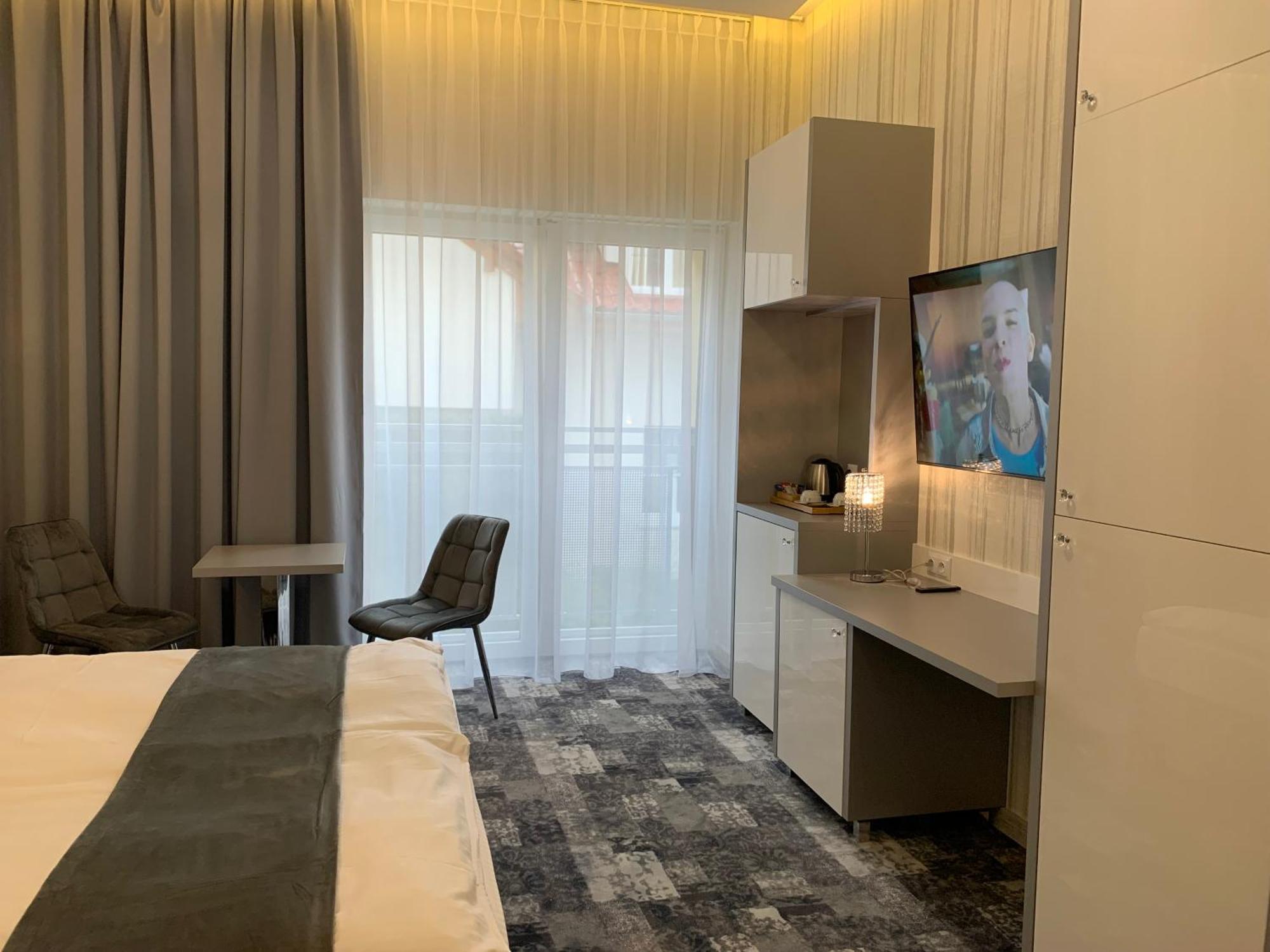 Piramida Aparthotel Boleslawiec  Ngoại thất bức ảnh
