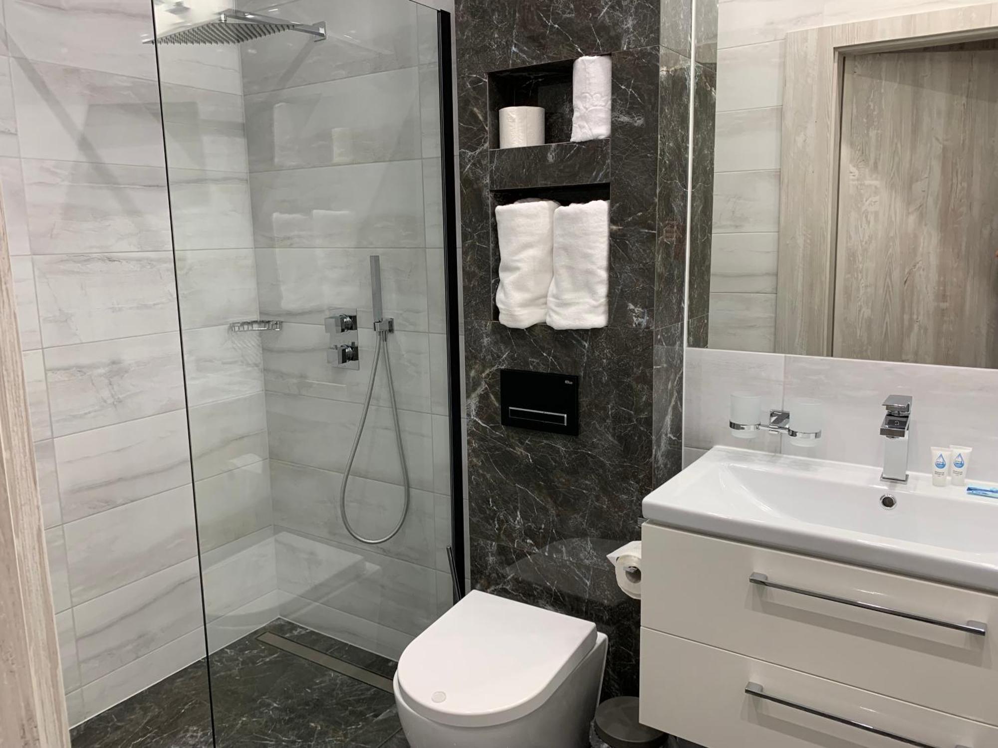 Piramida Aparthotel Boleslawiec  Ngoại thất bức ảnh