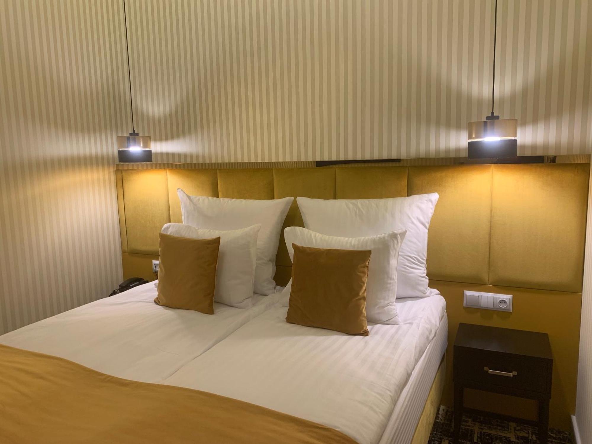 Piramida Aparthotel Boleslawiec  Ngoại thất bức ảnh