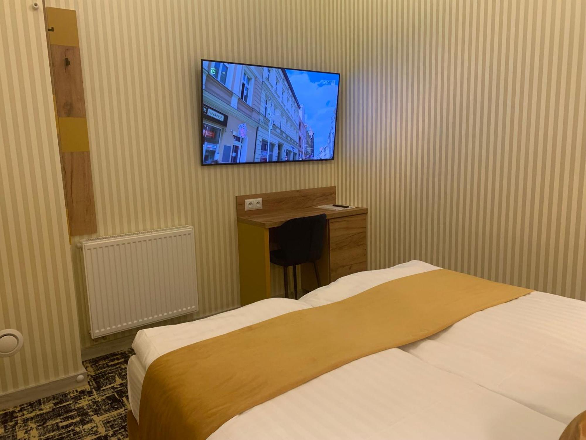 Piramida Aparthotel Boleslawiec  Ngoại thất bức ảnh